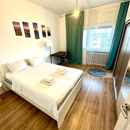 Hacienda Romana - Interbelic 2bdr Apartment *